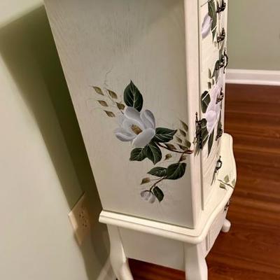 Sale Photo Thumbnail #145