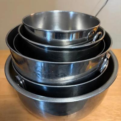 Lot of (7) metal mixing bowls