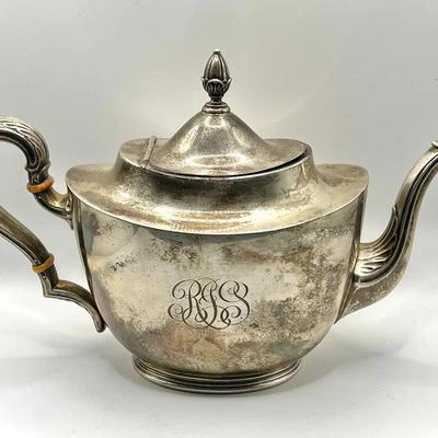 Sterling Silver 9-Cup Short Teapot C337 Richmond-Chased International Sterling Collection