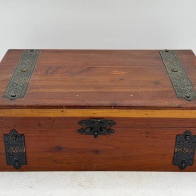 Wooden Jewelry /Trinket Box