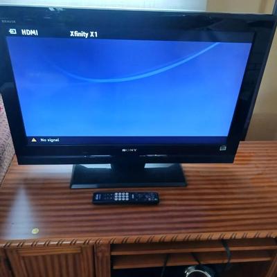 (2) SONY Bravia TV & Remote