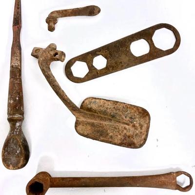 Rustic Relics Multi Tool Set