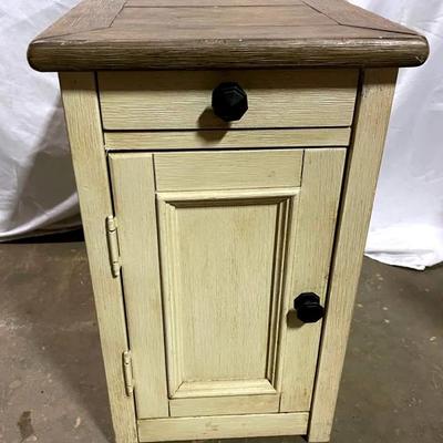 “Ashley Bolanburg” End Table with Plug Ins