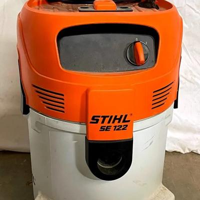 “Stihl” SE122 Wet/Dry Vacuum 