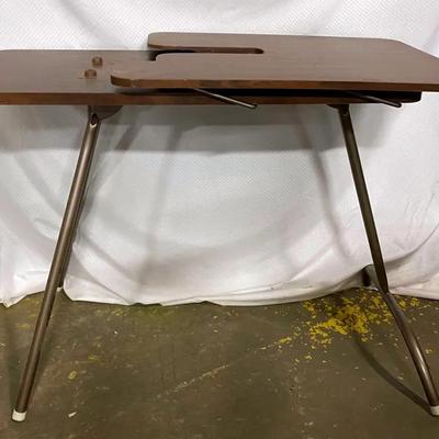 Collapsible Sewing Table