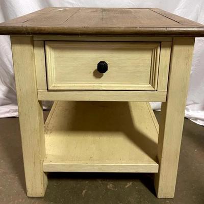 “Ashley” Bolanburg End Table