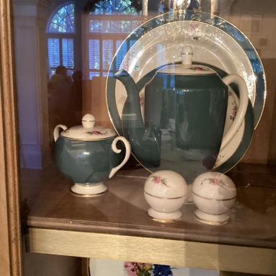 Sale Photo Thumbnail #166: Dinnerware homer laughlin empire green pattern