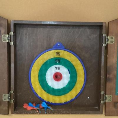 Sale Photo Thumbnail #221: Wall mount dart board