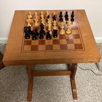 Sale Photo Thumbnail #214: Chess board and game