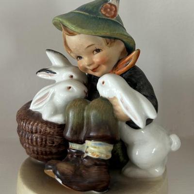 Sale Photo Thumbnail #245: Hummel playmates