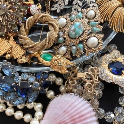 Sale Photo Thumbnail #33