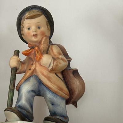 Sale Photo Thumbnail #240: Hummel little cellist