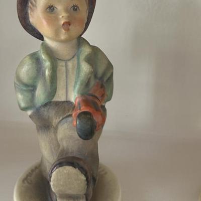 Sale Photo Thumbnail #233: Hummel globe trotter