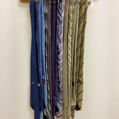 Sale Photo Thumbnail #261