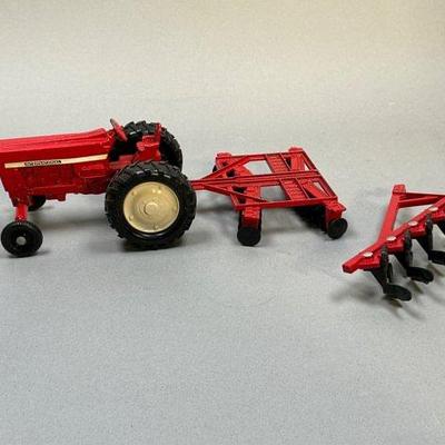 Ertl International Harvester with Plow and Disc