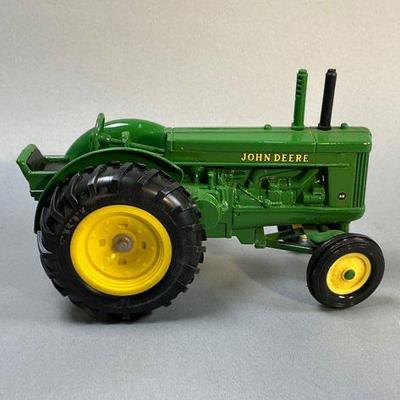 Ertl 5680 John Deer AR Tractor