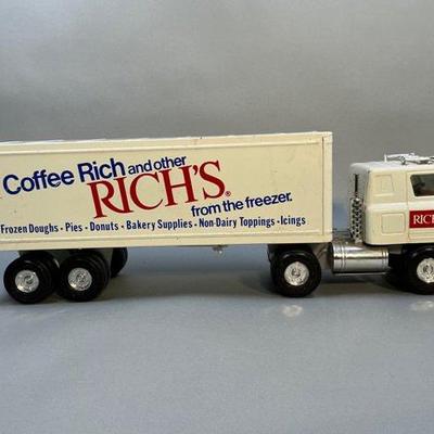 Ertl Rich's Grocers Semi Truck and Trailer