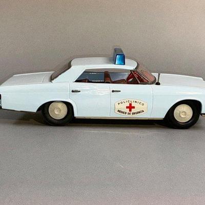 Tin Friction Chevrolet Impala Doctor's Car