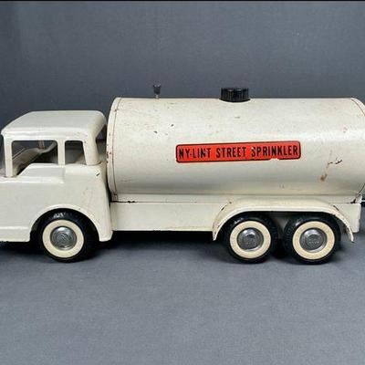 Nylint Ford Street Sprinkler