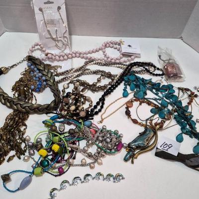 Sale Photo Thumbnail #238