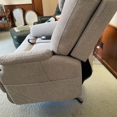 Sale Photo Thumbnail #87