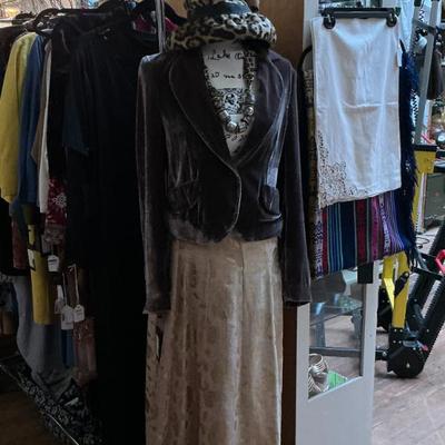 Sale Photo Thumbnail #69