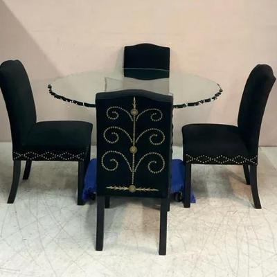 Scalloped Round Glass Dining Table W/ Black Side Chairs 