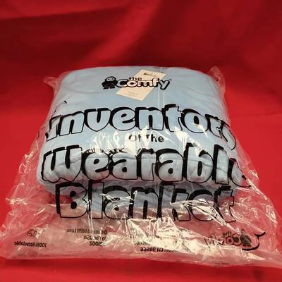 The Comfy Quarter-Zip Oversized Wearable Blanket Hoodie - Sky Blue - NIP