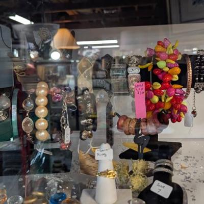 Sale Photo Thumbnail #108