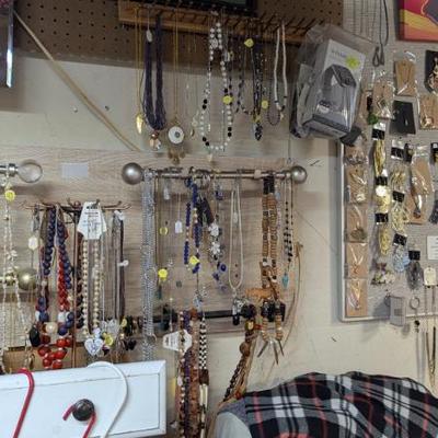 Sale Photo Thumbnail #13