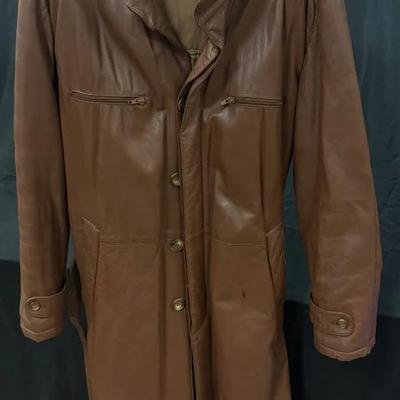 409: Men’s Brown Leather Long Coat – Made in Italy – Button Front – Classic Trench Style