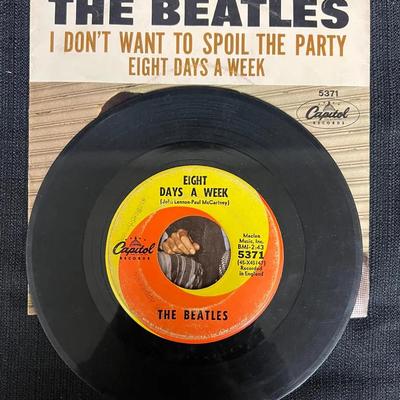 338: The Beatles – “I Don’t Want to Spoil the Party” / “Eight Days a Week” 7” 45 RPM (Capitol 5371)