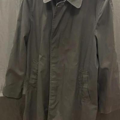405: Men’s Black Trench Coat Size 42L Military Style Poly/Cotton Long Coat