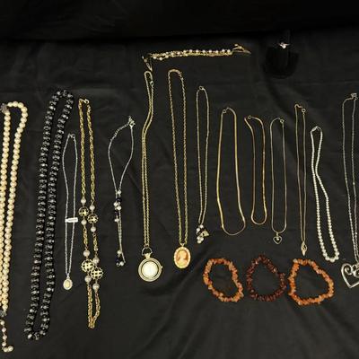 430: Large Costume Jewelry Lot – Necklaces, Bracelets & Beaded Pieces – Some Gold Filled