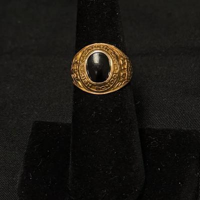 425: HJ 10K Yellow Gold Tourmaline Ring – Black Cabochon Stone – 0.14 ozt