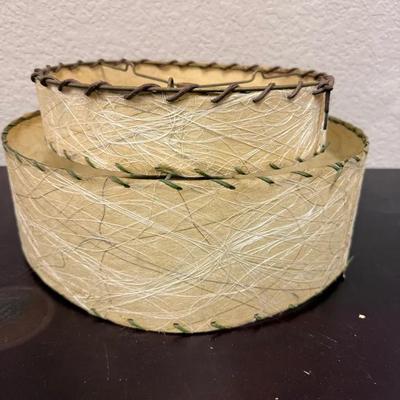 562: Vintage Mid-Century Fiberglass Drum Lamp Shade