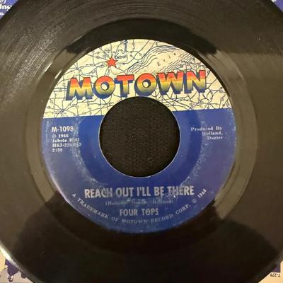 523: Vintage 45 RPM Singles – Beatles, Motown, Yardbirds, Rascals, Tokens & More