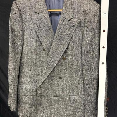 518: Tom James Gray Textured Double-Breasted Suit Jacket – Men’s 40–42R (Jacket Only)