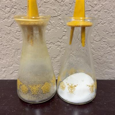 569: Vintage Pyrex Glass Salt & Pepper Shakers with Yellow Lids – Mid-Century Kitchenware 