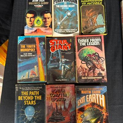 549: Group of 9 first-edition vintage science fiction paperback books, featuring classic space opera