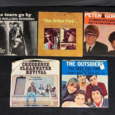 333: Vintage Rock 45 RPM Singles w/ Picture Sleeves – Creedence, Kinks, Peter & Gordon, More (Lot)