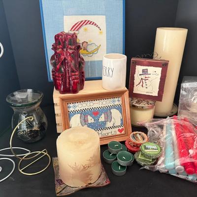 Mixed Lot Of Christmas Candles And Decor 