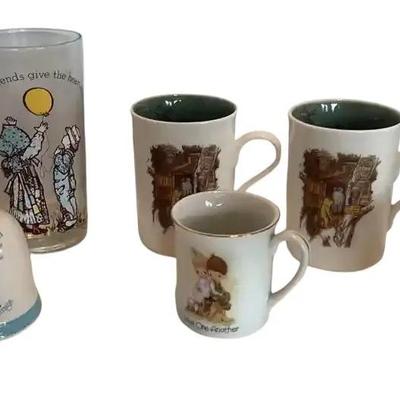 7 Character Pieces Holly Hobby, Precious Moments, Winnie The Pooh Assortment 