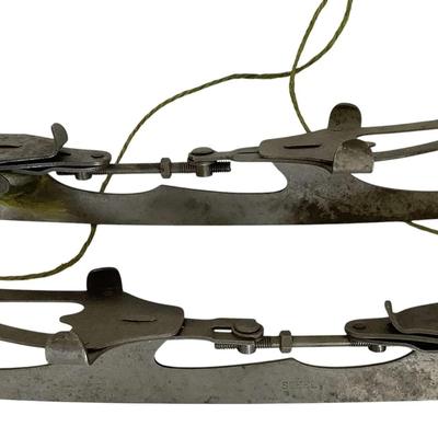 Vintage B&B Adjustable Ice Skates