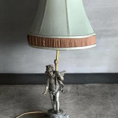 Antique Cherub Lamp -Due to size this Item will be handed by a 3rd party shipper