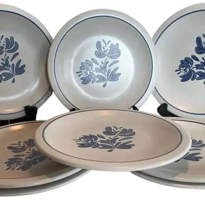 8 Pfaltzgraff  Yorktowne Dinner Plates - 10 1/4"