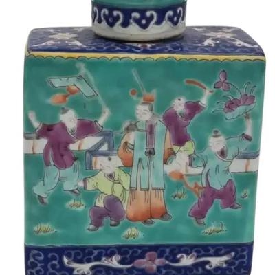 Antique Famille Rose Chinese Porcelain Tea Caddy