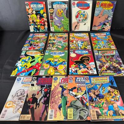 (DC) Justice League Quarterly Comic Books #1-17 (1990-1994)