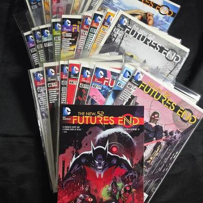 The New 52 - Futures End (32 DC Comic Books)