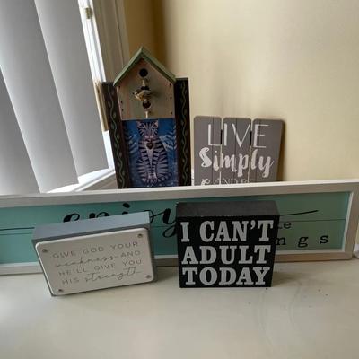 Lot Of 5 Decorative Signs